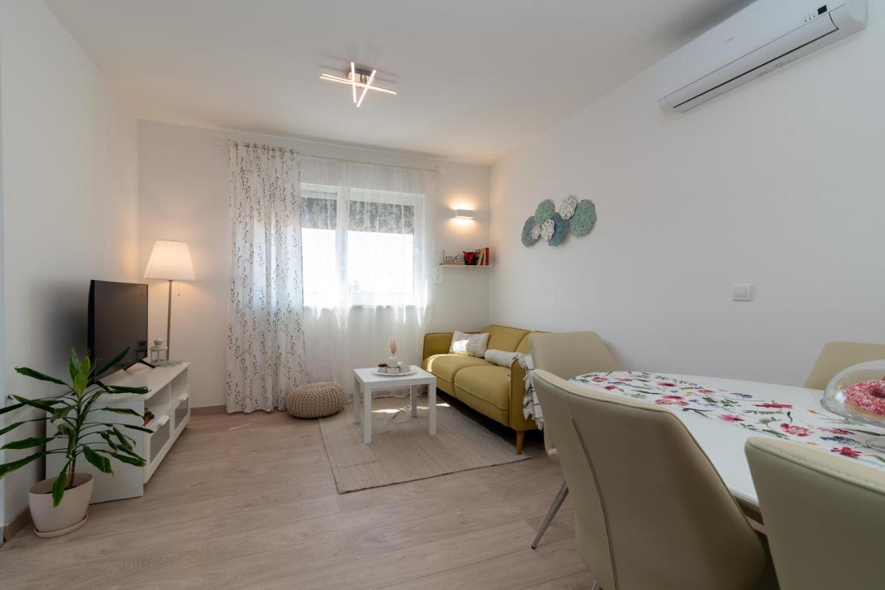 דירות טרוגיר Apartman Lotos מראה חיצוני תמונה
