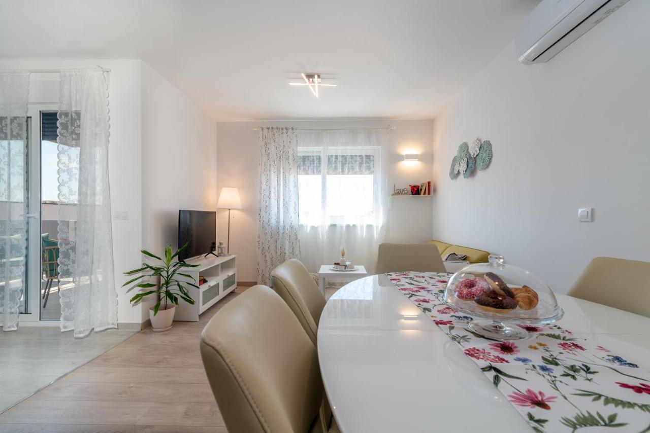 דירות טרוגיר Apartman Lotos מראה חיצוני תמונה